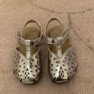 STRIDE RITE LOLA,  silver sandal, size 6